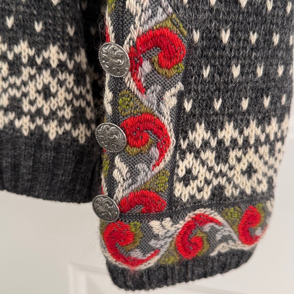Vintage Evebofoss Nordic Wool Cardigan Sweater Pewter Clasps - Picture 5 of 12